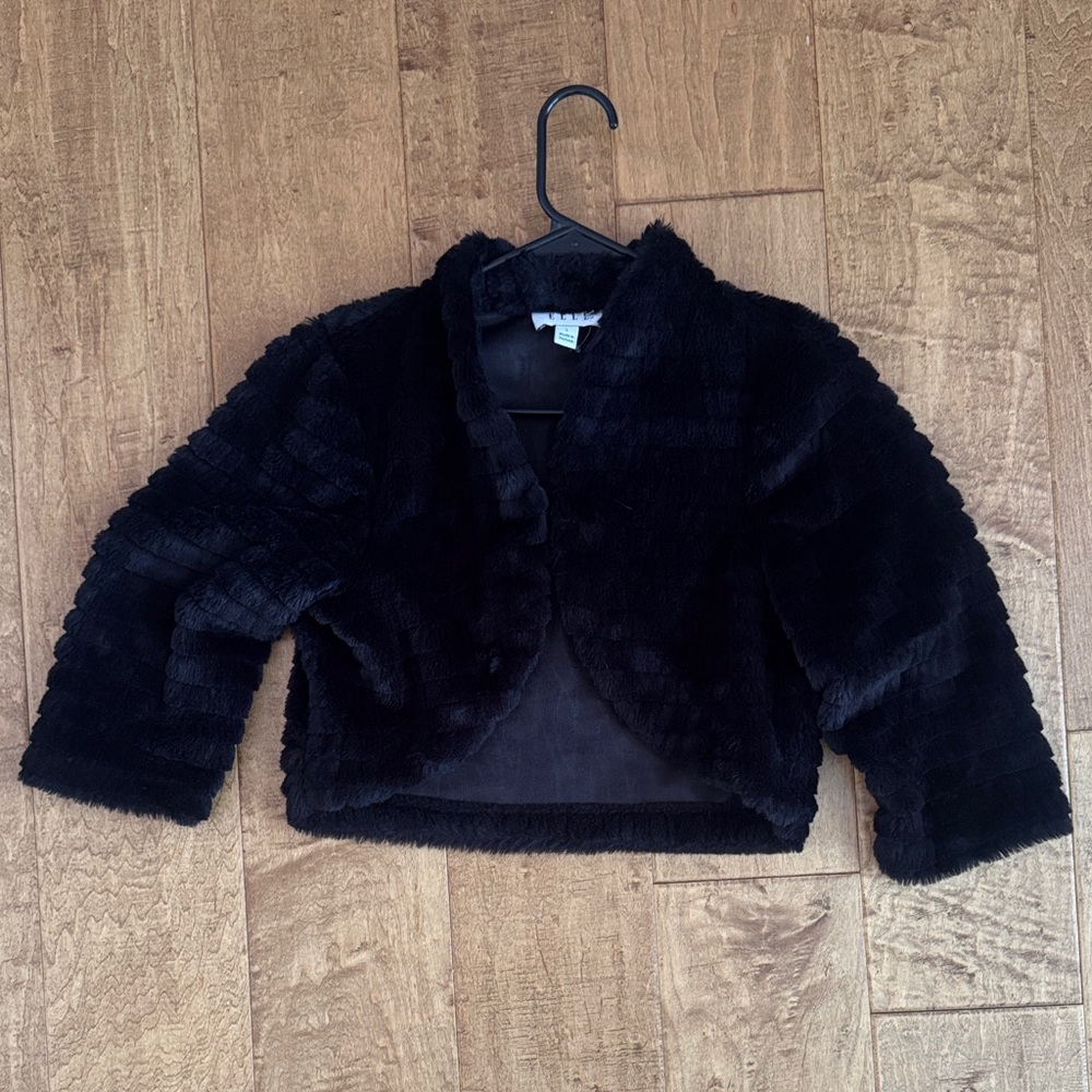 Elle Black Faux Fur Kids Cape